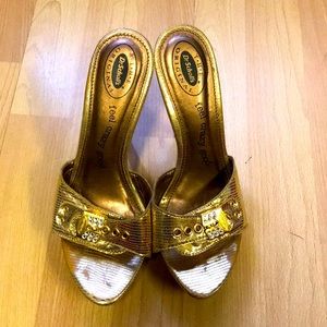 Dr Scholls heeled sandals